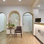 Mikes Kanarium Ξενοδοχείο Λάρνακα