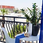 Mikes Kanarium 3* Λάρνακα