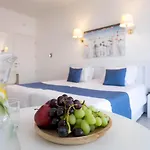 Mikes Kanarium 3* Λάρνακα