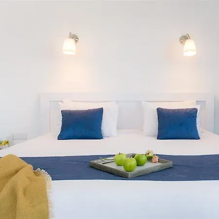 Mikes Kanarium Hotel Larnaca