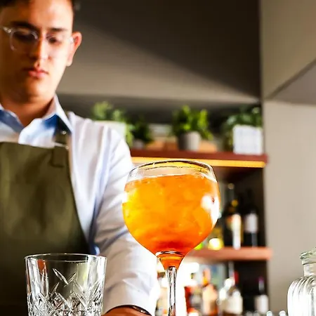 Mikes Kanarium 3* Lárnaka