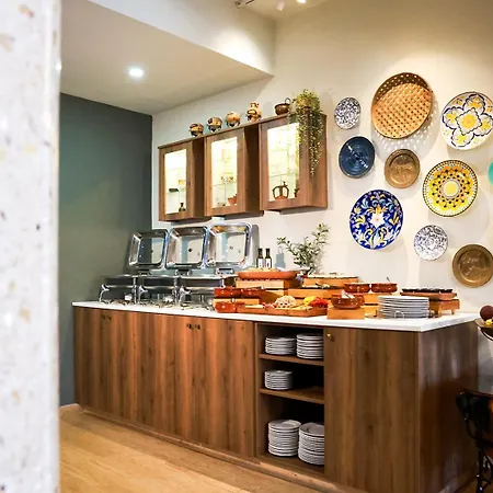 Mikes Kanarium Hotel 3*