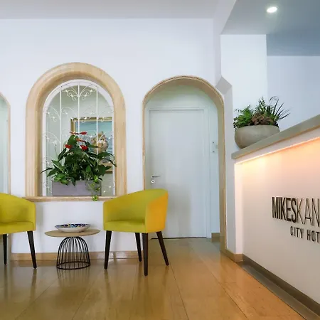 Mikes Kanarium Szálloda Lárnaka