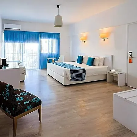 Mikes Kanarium Hotel 3*