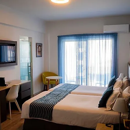 Mikes Kanarium Hotel Larnaca