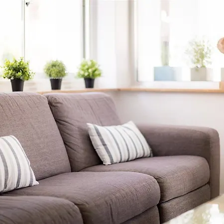 Mikes Kanarium Hotel