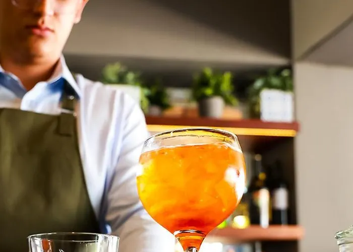 Mikes Kanarium 3* Larnaca