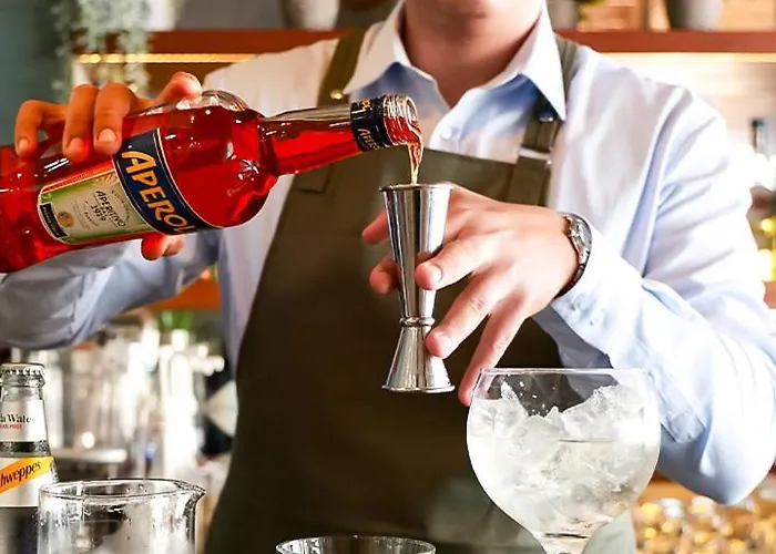 Mikes Kanarium Hotel 3*