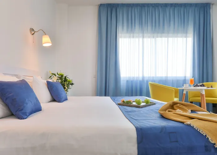 Mikes Kanarium Hotel 3*