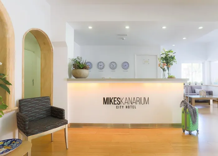 מלון Mikes Kanarium 3*