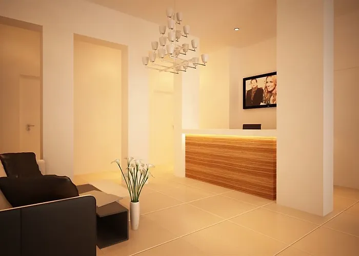 Mikes Kanarium לרנקה