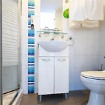 Hotel Mikes Kanarium Larnaca